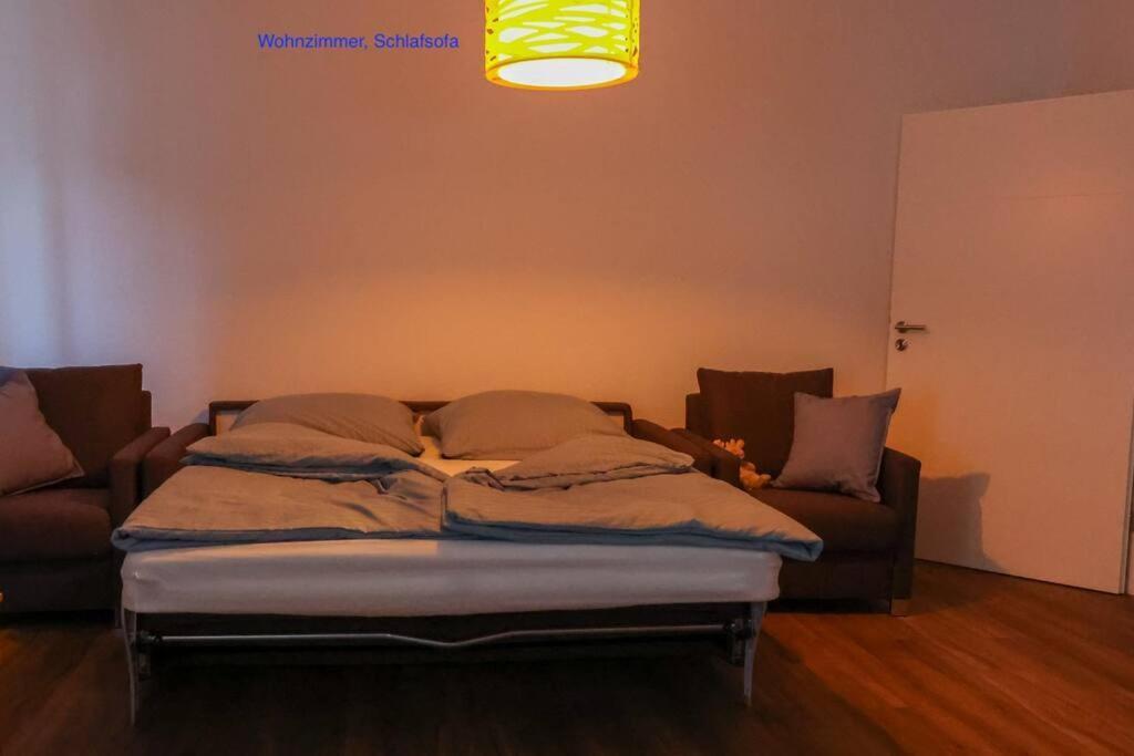 Freundliche Wohnung Mit Parkplatz Und Terrasse نيوبراندنبرغ المظهر الخارجي الصورة